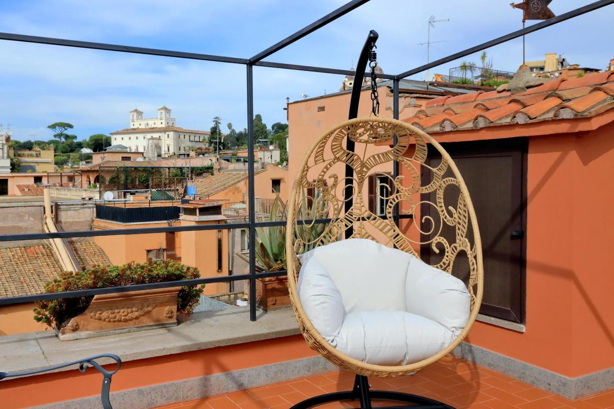 Treasurerome Spanish Steps Penthouse Apartment