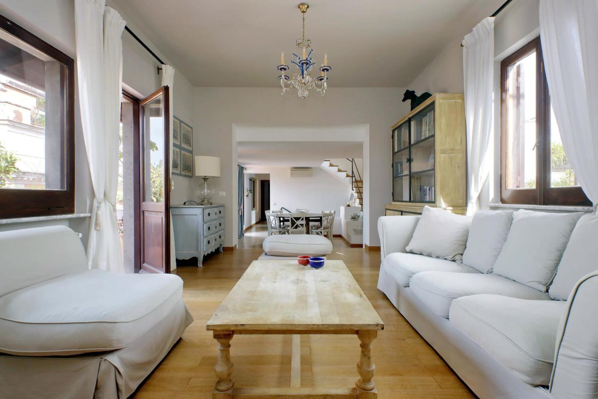 Treasurerome Spanish Steps Penthouse Apartment *
