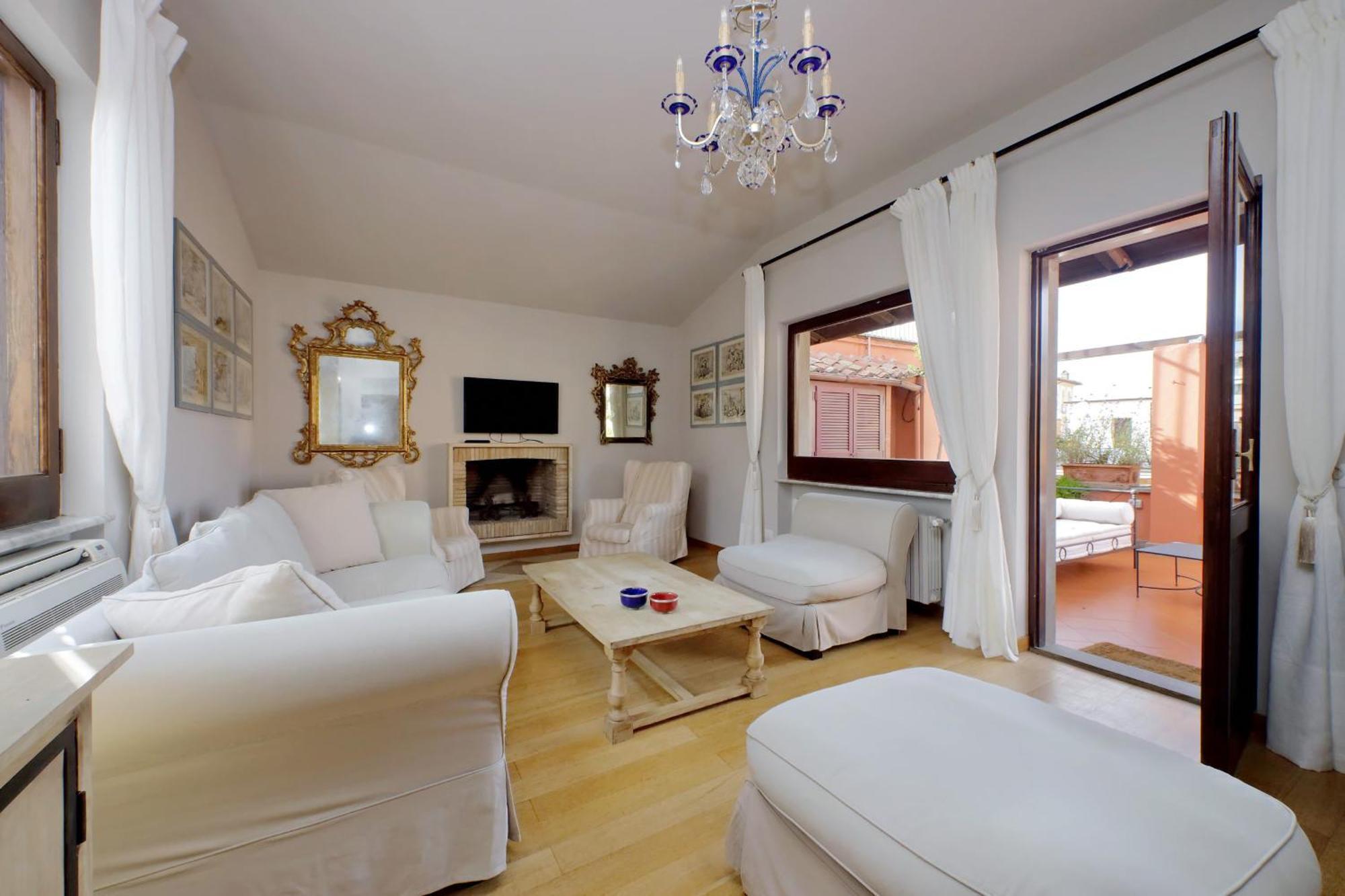 Treasurerome Spanish Steps Penthouse